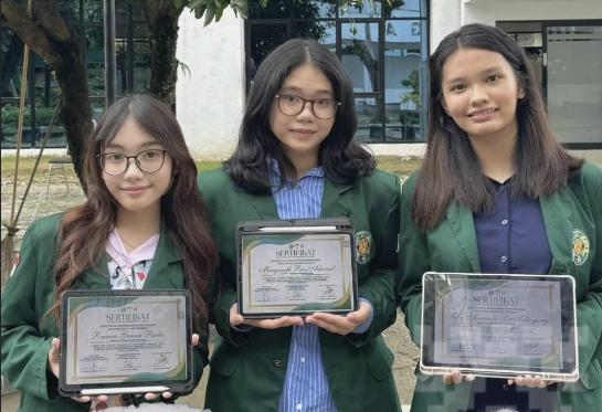 FKG USU Pre-Clinic student wins 3rd place in Environmental Creative Work at Earth Care 2024
